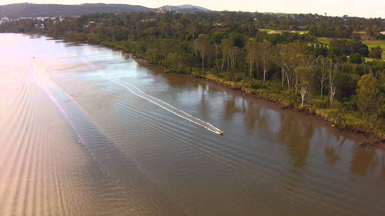 riverdale Afternoon flight at Graceville over Brisbane river