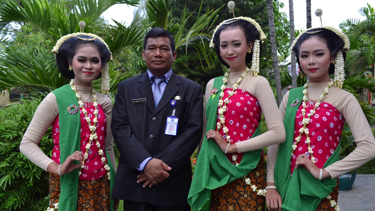 profil SMK N 1 BULAKAMBA BREBES