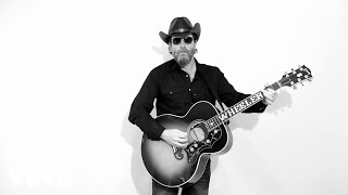 Video thumbnail of "Wheeler Walker Jr. - Rich Sumbitch"