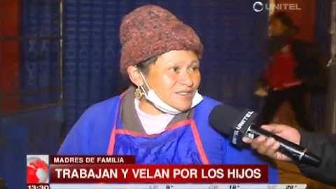 Mujeres en El Alto 'festejan' el Día de la Mujer trabajando hasta altas horas de la noche