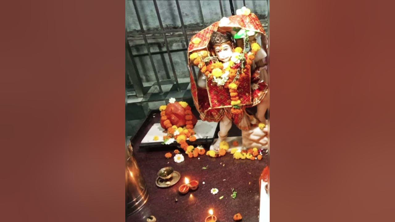 viral youtubeshorts Hanuman Ji Kale aur safed kapde pahan kar