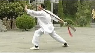 Shaolin Kung Fu weapon: big saber (a)