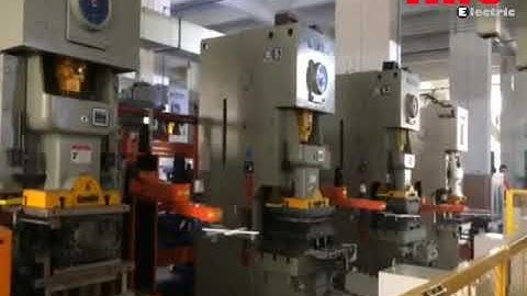 Production line with press machines and HNC robots