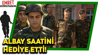 Büyük Başari - Albaydan Özel Tebri̇k Saati̇ni̇ Hedi̇ye Etti̇ - Emret Komutanım 8. Bölüm