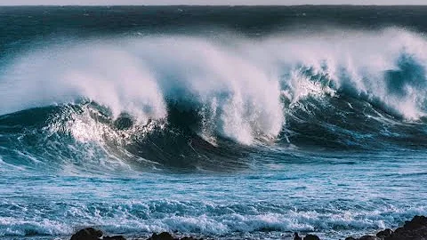 Soothing Ocean Waves - Ocean Sound & Ambient Music