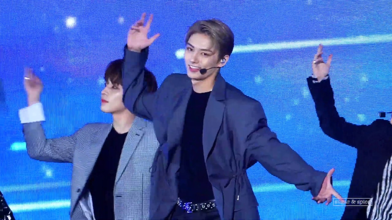 190518 드림콘서트 SEVENTEEN(세븐틴) - 우리의 새벽은 낮보다 뜨겁다 (Our Dawn Is Hotter Than Day) 직캠 (JUN 준 4K Fancam)