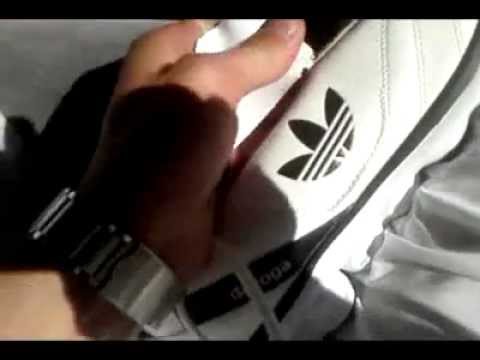 Юмор, остерегайтесь подделок adidas.