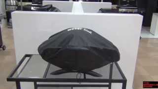 Funda Vinilo Weber Q 100 y 1000 Series
http://www.thebarbecuestore.es/
Las barbacoas Weber están diseñadas para una vida en el exterior, son los suficientemente robustas para resistir cualquier clima pero una funda le ayudará a mantener su barbacoa como el primer día.
- Proteja su barbacoa Weber Q 100, Q 140, Q 1000 y Q 1 400 con esta funda de vinilo reforzado y ajustable.
- Las cintas laterales elásticas y el cordón frontal mantienen la funda ajustada a tu barbacoa.
- Principalmente la protegerá de la lluvia y el polvo.
- La funda está ventilada gracias a su sistema de agujeros, permite la correcta ventilación de la barbacoa evitando condensaciones y humedades en el interior.
- Fabricante: Weber
- Referencia Weber: 6550
Acceso directo a este producto:
http://www.thebarbecuestore.es/epages/62082927.sf/es_ES/?ObjectPath=/Shops/62082927/Products/077924075124&ViewAction=ViewProduct Funda Vinilo Weber Q 100 y 1000 Series