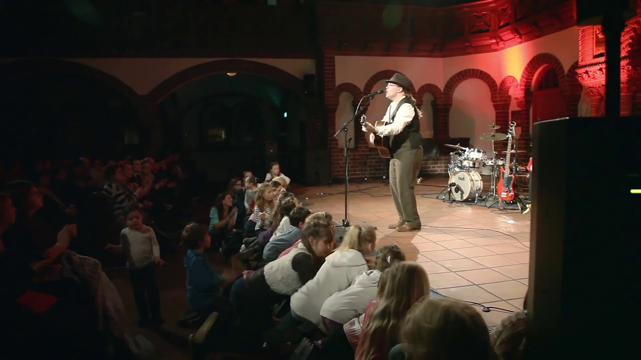 Angelo Kelly & Family - OFF ROAD Tour Video