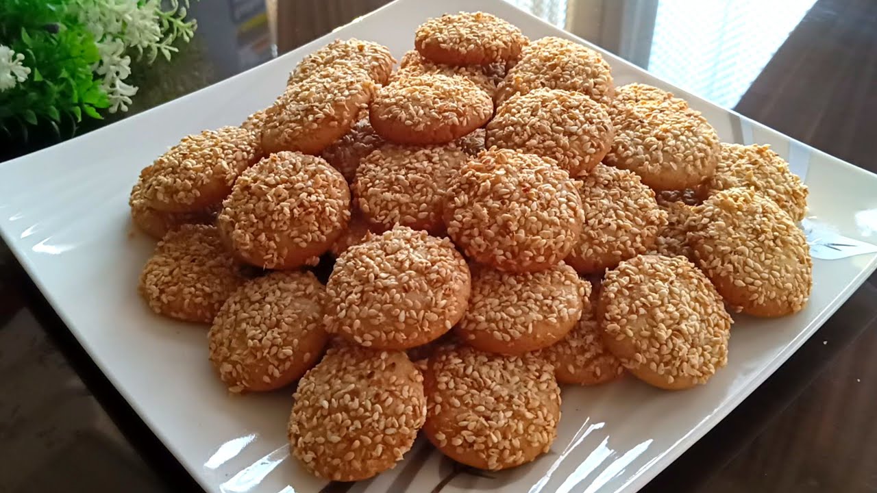 أخف من القراقيش وألذ من البسكويت❗بدون بيض ولا تكلفه هتعمليه❗سريع وبطعم وريحه ودوبان من الاخر 