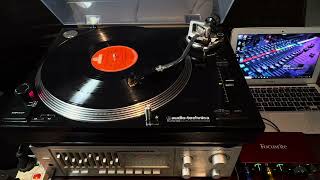 KABHI KABHI BEZUBAN PARBAT BOL | Lata Mangeshkar | Film : JOHNY I LOVE YOU | 33⅓ r.p.m By Lp Record