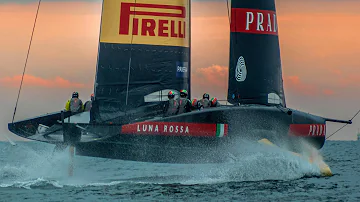 Chi ha costruito Luna Rossa?