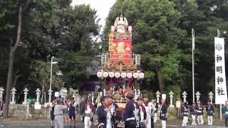 20130914‐1005やわたんまち神明神社にて天照大御神と祭神神功皇后に見守られる神明町の祭人