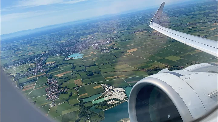 Lufthansa Airbus A320neo Sunny Afternoon Takeoff from Munich Airport (MUC)