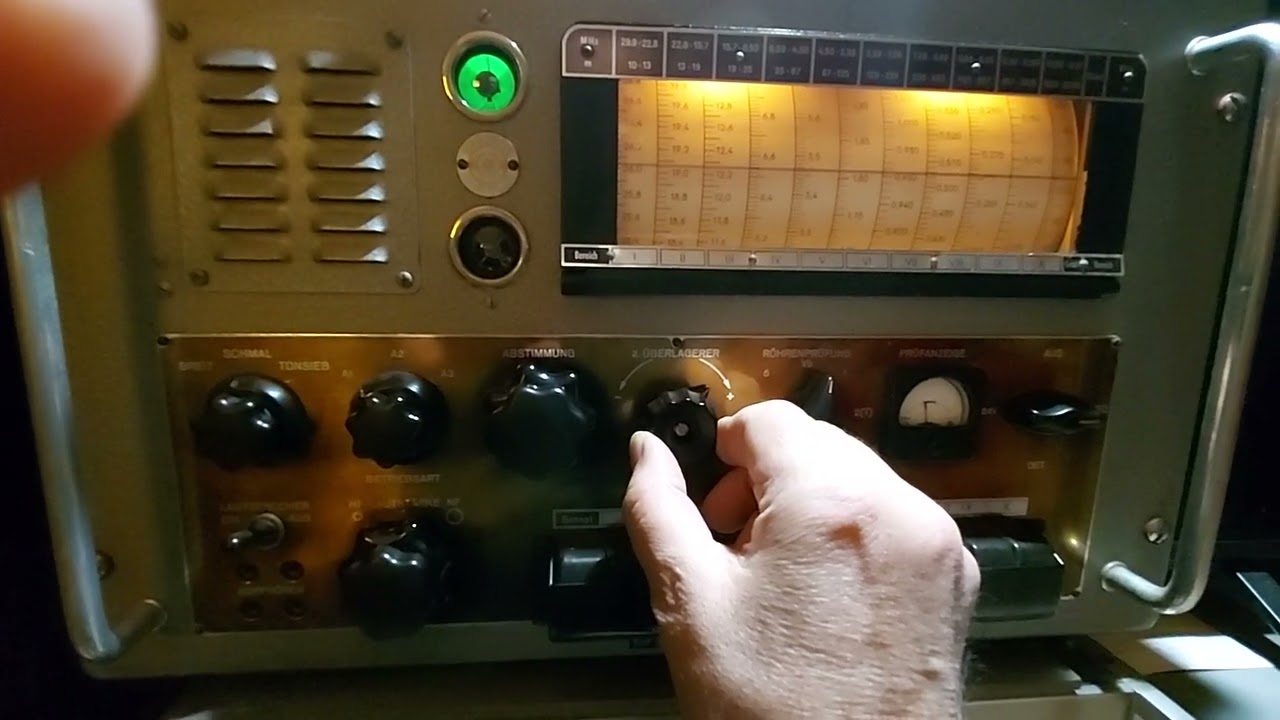 6604 USB, Gander Radio.  2030 UTC. receiver  Hagenuk UE 11