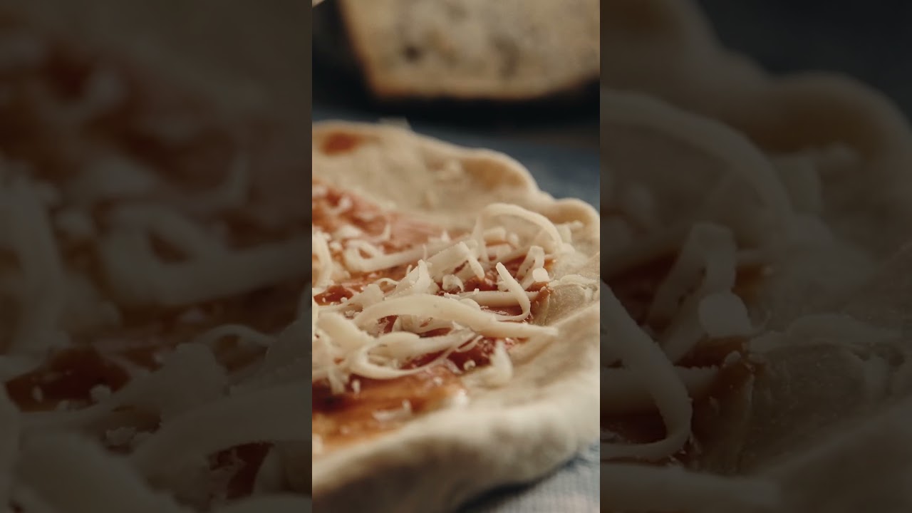 Buffalo Chicken Pizza #cinemachef #food #pizzaoven