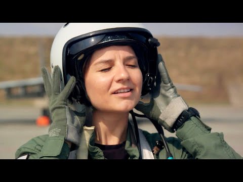 Video: Može li djevojka postati pilot u Indiji?
