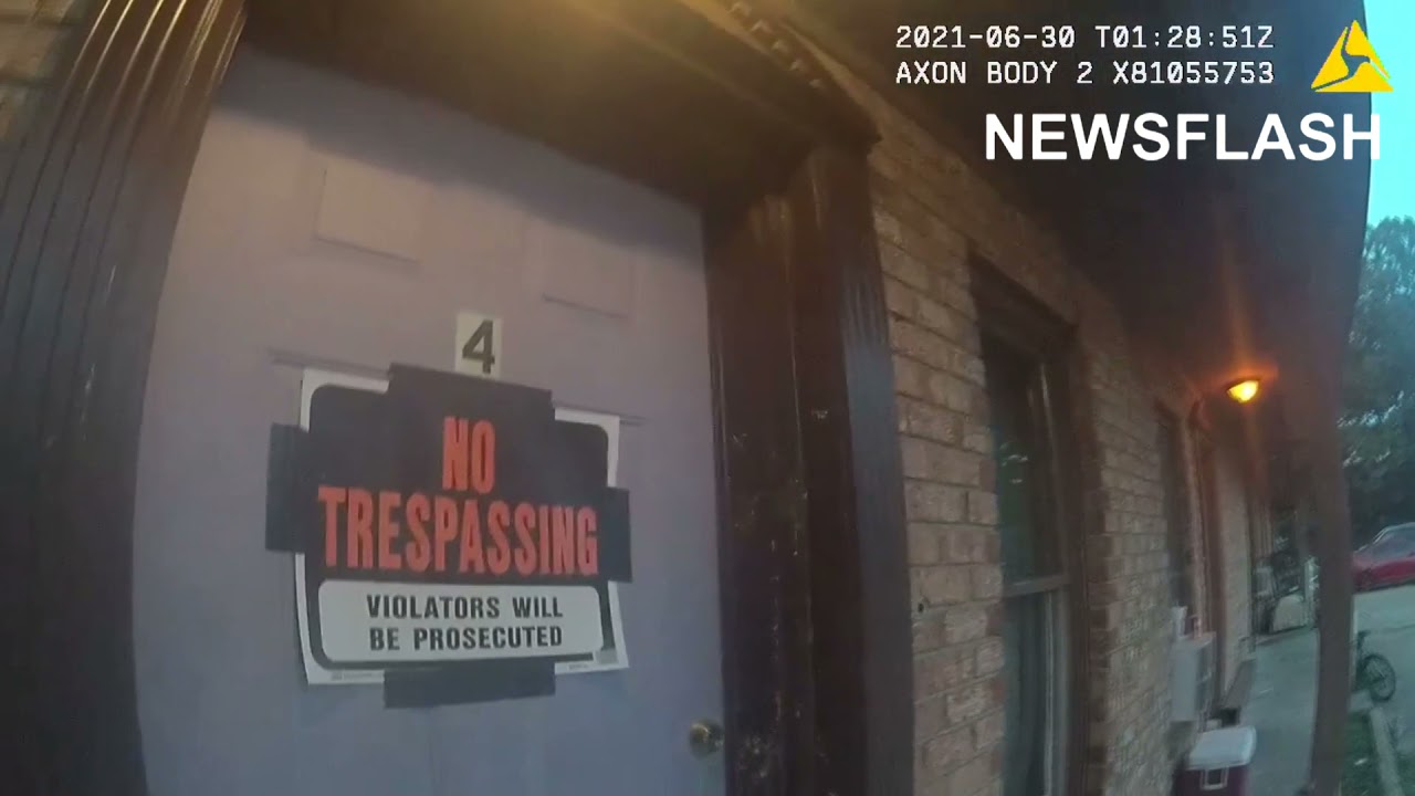 US Cops Deliver Takeaway After Busting Delivery Man