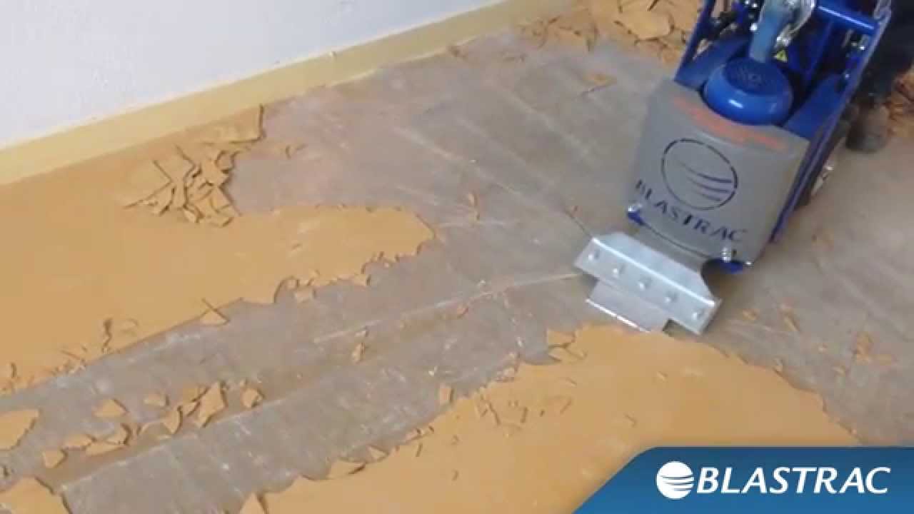 Rimozione pvc, linoleum e piastrelle con stripper blastrac bs 110 ... Posa pavimento pvc su piastrelle