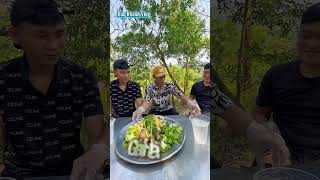 Gà thả vườn Hấp hành ( Steamed Free-Range Chicken with Scallions)
