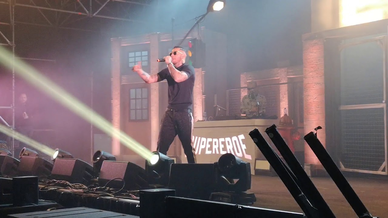 Emis killa  concerto atlantico Roma freestyle tour Supereoe 12/12/2018