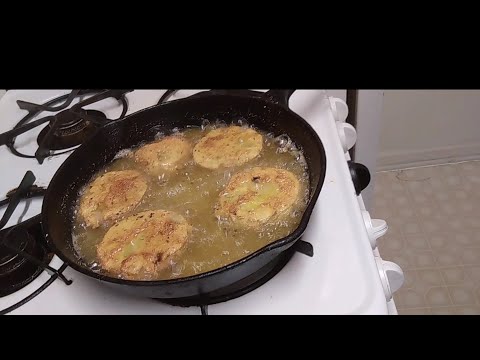 How To Make Fried Green Tomatoes. Southern Fried Green Tomatoes