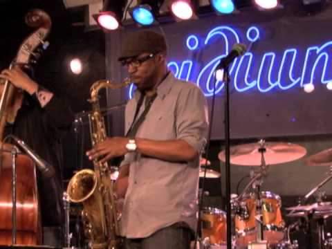 Michael-Louis Smith Quintet Live at Iridium - YouTube