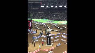 Tomac and Roczen battle at Phoenix supercross
