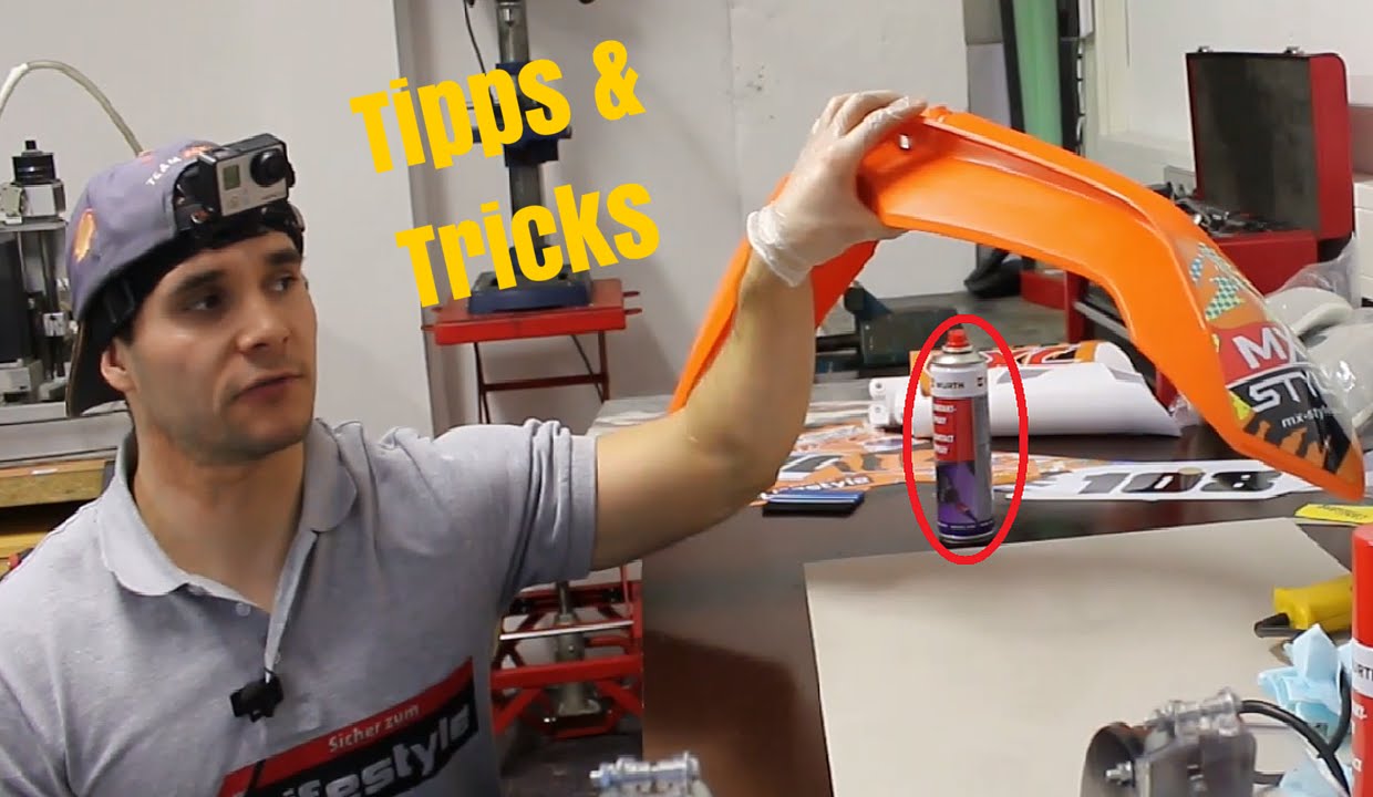 Wie bringe ich das Motocross Enduro Dekor an?