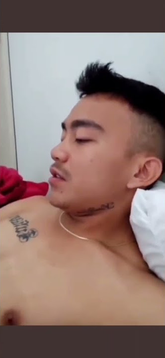 expresi julian saat mantap2 😋 #lgbt #indonesia #tiktok #viral #fyp #couple #gay #blseries #instagram