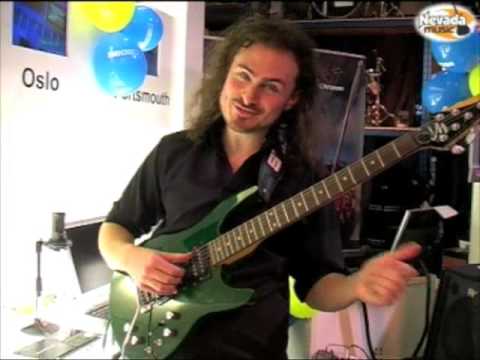 Roland GR20 Guitar Synth Demo - Alex Hutchings @ N...