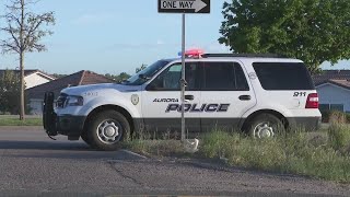 Suspect dead, officer sustains minor injuries in Aurora shooting incident