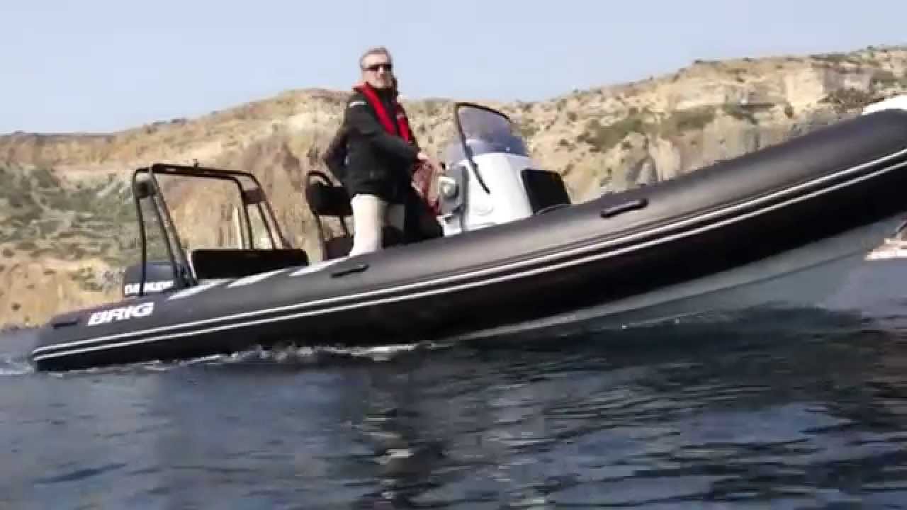 Моторная лодка бриг