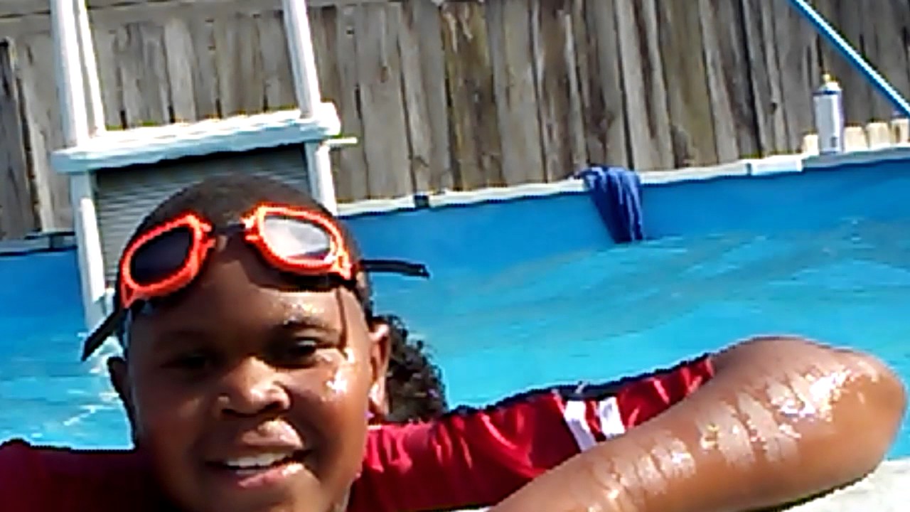 Epic pool fight - YouTube