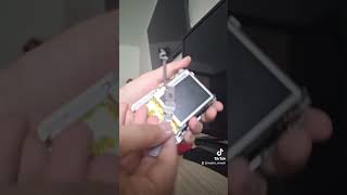 How to fix a camera that's not turning on (Old cameras from 2000s)