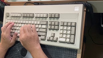 Model M metal badge bolt and usb modded