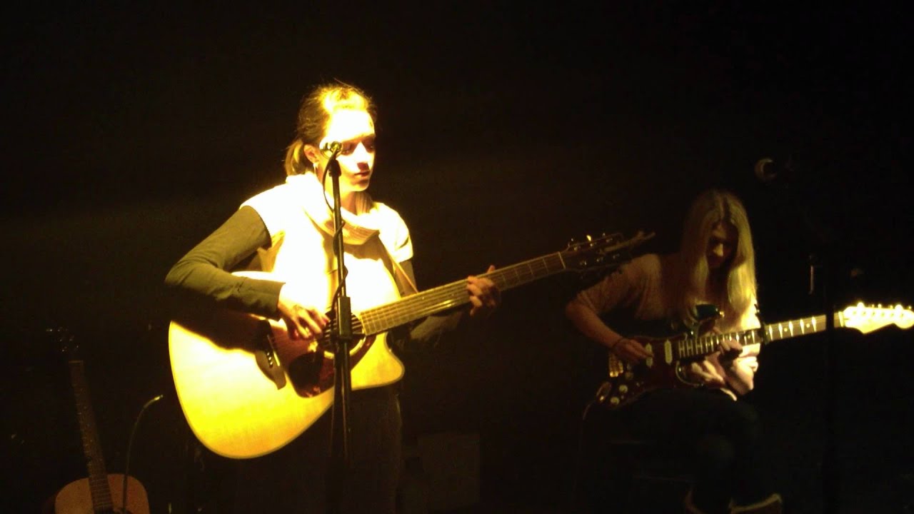 Karen Riddy Karen Reddy sings live original song ‘My Garden’ - YouTube