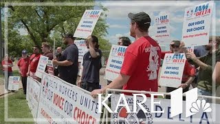 Delta ramp, cargo agents rally as part of nationwide union organizing drive