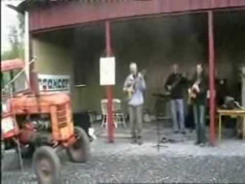 3-guitars-&-a-tractor