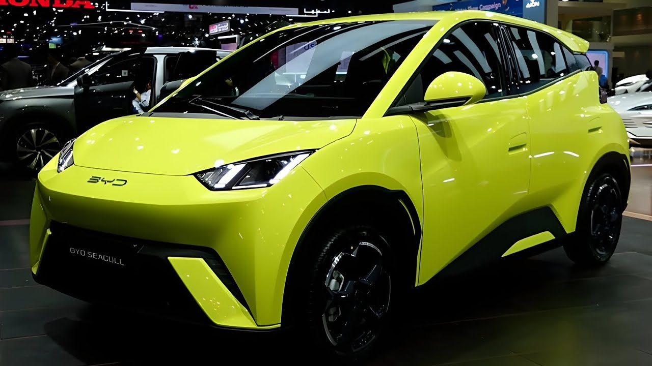 BYD Dolphin Mini 2026 เขย่าตลาดรถไฟฟ้า! EV ราคาประหยัด ฟีเจอร์เกินตัวจริงหรือ?