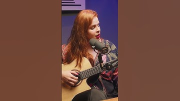 Thumbnail of Gigantesca - Mariana Volker. #musicabrasileira #músicapopularbrasileira #vozeviolão