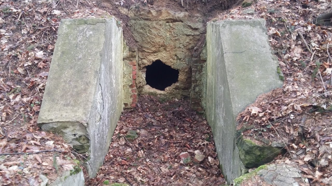 Opuszczamy kamerę na dno szybu 