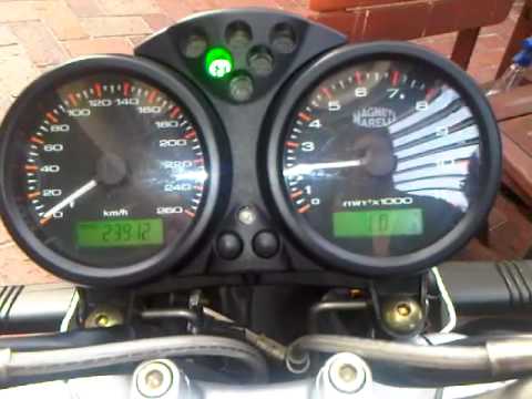 Review Ducati Scrambler Sixty2 400 