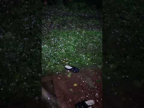 Maltempo in Piemonte, violenta grandinata a Villafranca d'Asti: chicchi enormi