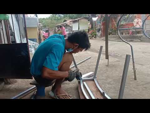 Video: Paano Gumawa Ng Iyong Sariling Mesa At Upuan