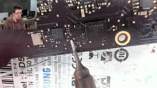 MacBook Air Doesn't Turn On, small soldering needed - LFC#306