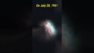 It will  Come again after 76 years  #spaceshorts #Comet #shortsfeed #ytshort #shortvideo