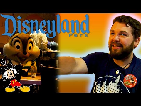 i-scared-chip!!!---disneyland-impressions-goofy's-kitchen-part-1