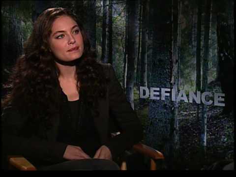 Alexa Davalos interview for Defiance