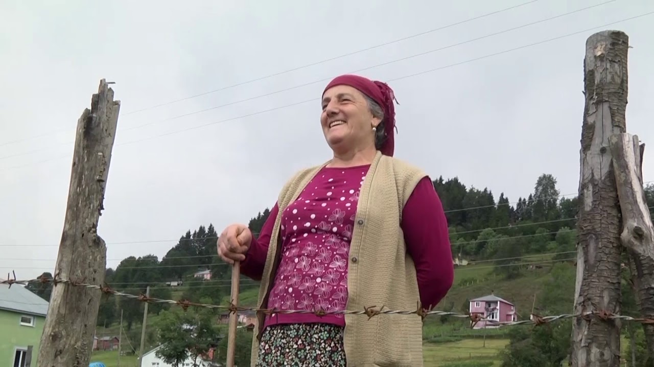 Kemençeye ruh katan kadın-İlknur Yakupoğlu/Trabzon